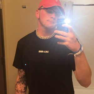 Meet your Posher, Ethan